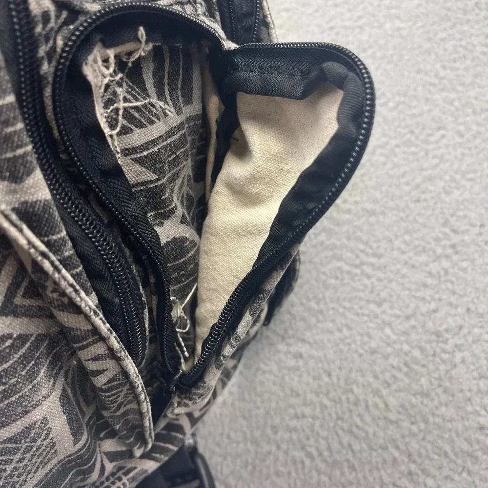 Kavu Rope Bag Gray Black Geometric Tribal Canvas Sling Backpack Unisex Crossbody